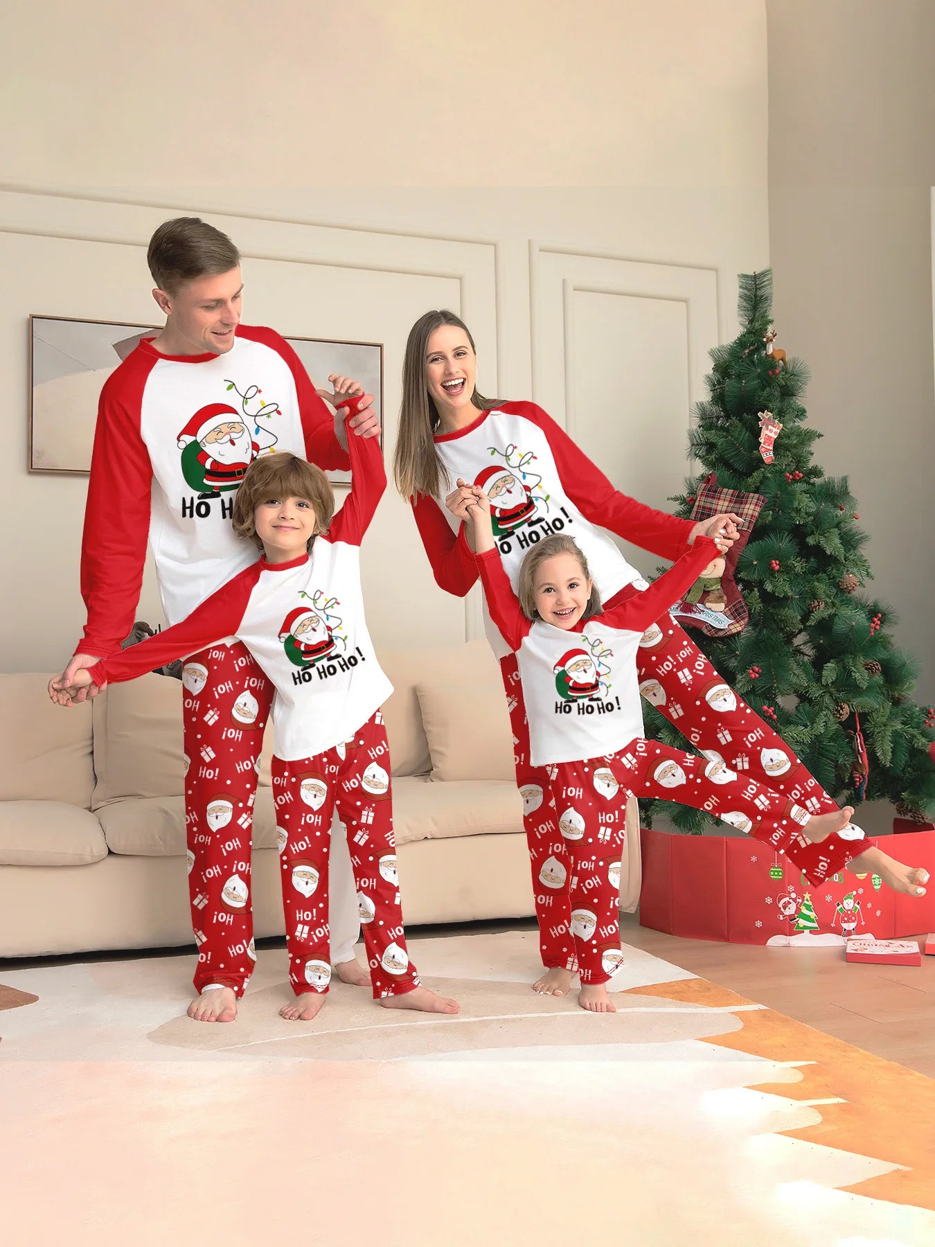 Hot Sales Christmas Pajamas Printed Xmas Family Matching Outfits Two Pieces Sleepwear Sets Christmas Family Pajamas Sets