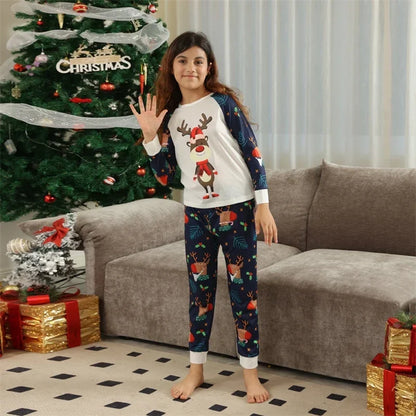 Father Mother Children Baby Sleepwear Daddy Mommy and Me Xmas Pyjamas Clothes 2023 Christmas Deer Family Matching Pajamas Sets