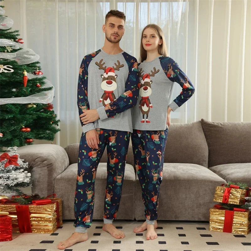 Father Mother Children Baby Sleepwear Daddy Mommy and Me Xmas Pyjamas Clothes 2023 Christmas Deer Family Matching Pajamas Sets