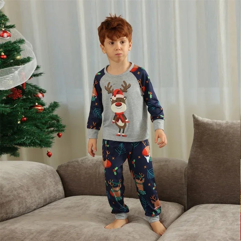 Father Mother Children Baby Sleepwear Daddy Mommy and Me Xmas Pyjamas Clothes 2023 Christmas Deer Family Matching Pajamas Sets